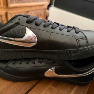 Nike Court Royale Dancers - size 12 men’s
